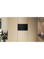 Whirlpool-Mikrofalowka-Do-zabudowy-WMD6O4TB-Czarny-Mechaniczny-31-MW---Grill-1000-Lifestyle-frontal