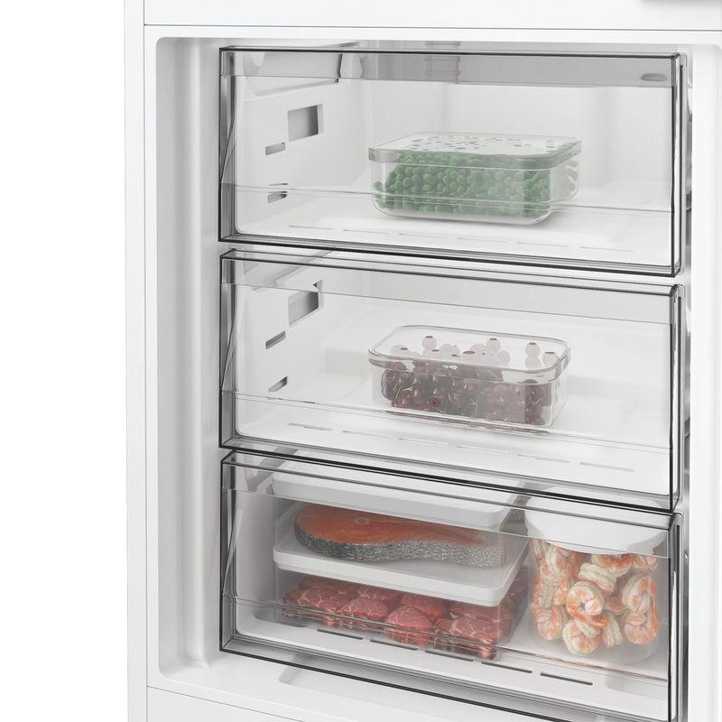 Whirlpool-Lodowka-z-zamrażarką-Do-zabudowy-WHK2-5322-B4E-Zinc-Metal-Dwudrzwiow-y-a-Lifestyle-detail