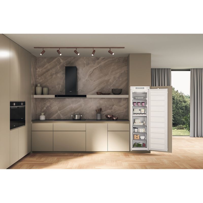 Whirlpool-Zamrażarka-Do-zabudowy-WHSD18F073C1-White---ARC-P1-Lifestyle-frontal-open