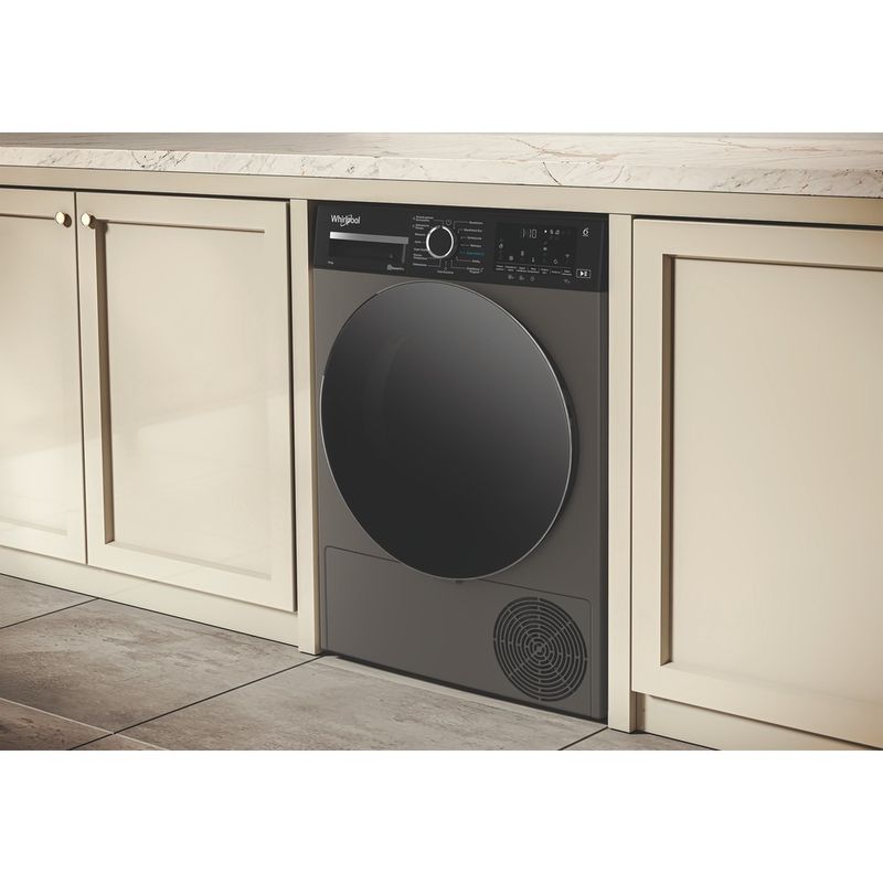 Whirlpool-Suszarka-MX-WD-104M-GBR-PL-Manhattan-Gray-Lifestyle-perspective
