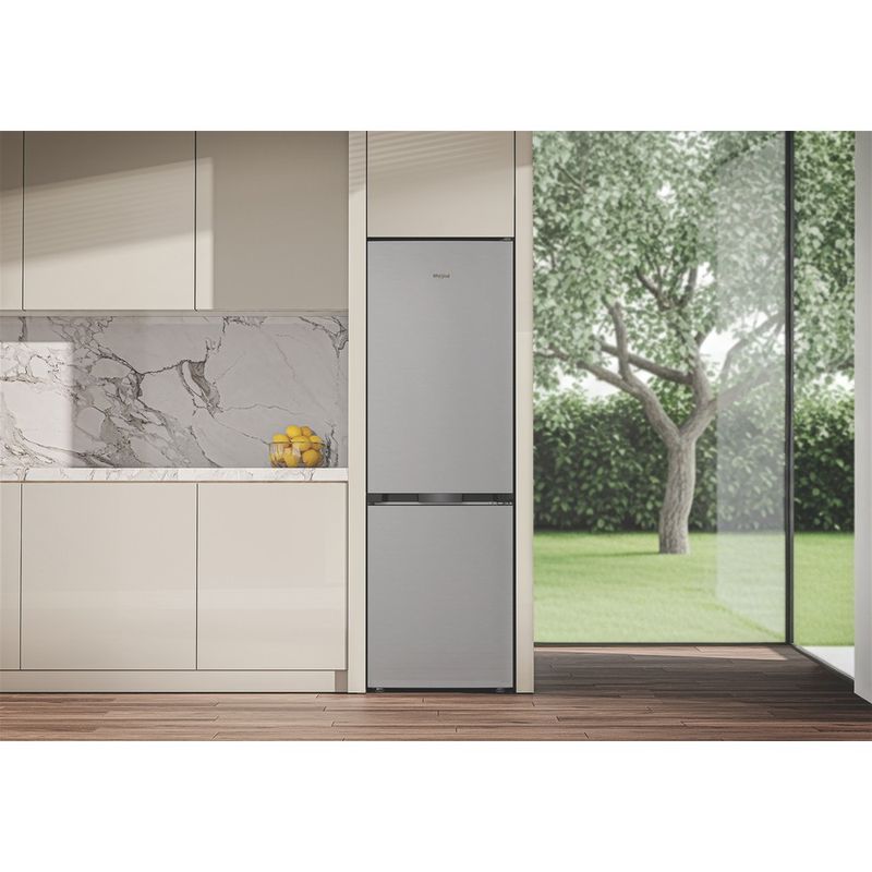 Whirlpool-Lodowka-z-zamrażarką-Wolnostojące-WHK-22373-X6EA-ARC-764-Manhattan-Gray-Dwudrzwiow-y-a-Lifestyle-frontal