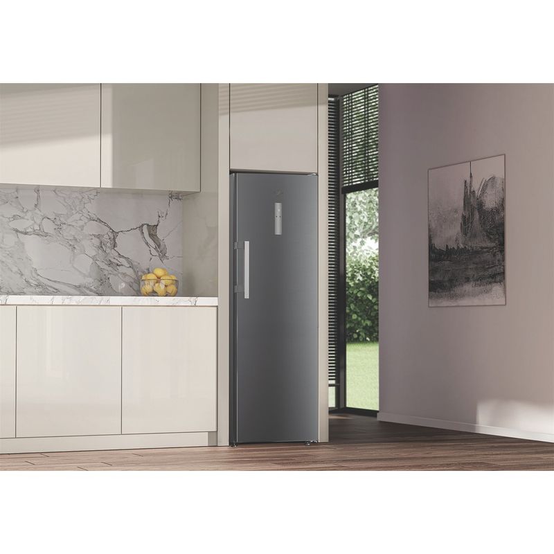 Whirlpool-Lodowka-Wolnostojące-WHMLF-6442-XP4E-New-Silver-–-ARC-1035-Lifestyle-perspective
