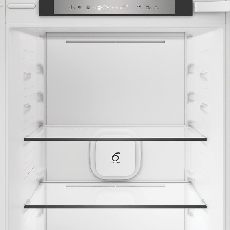 Whirlpool-Lodowka-z-zamrażarką-Do-zabudowy-WHK2-5324-B6E-White---ARC-P1-Dwudrzwiow-y-a-Control-panel