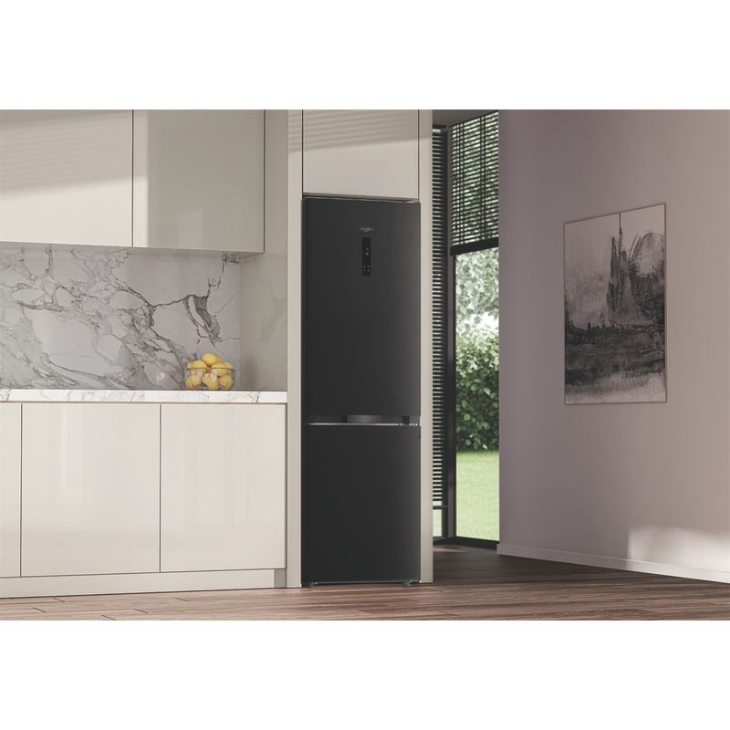 Whirlpool-Lodowka-z-zamrażarką-Wolnostojące-WHK-26373-XR6E-ARC-764-Manhattan-Gray-Dwudrzwiow-y-a-Lifestyle-perspective